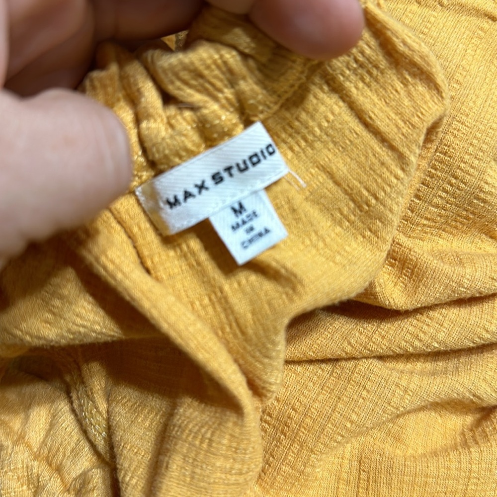 Yellow dress - Picture 5 of 5